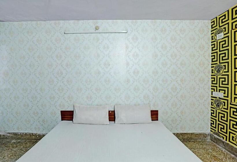 豪华三人间, Oyo 82079 Mannat Star Residancy