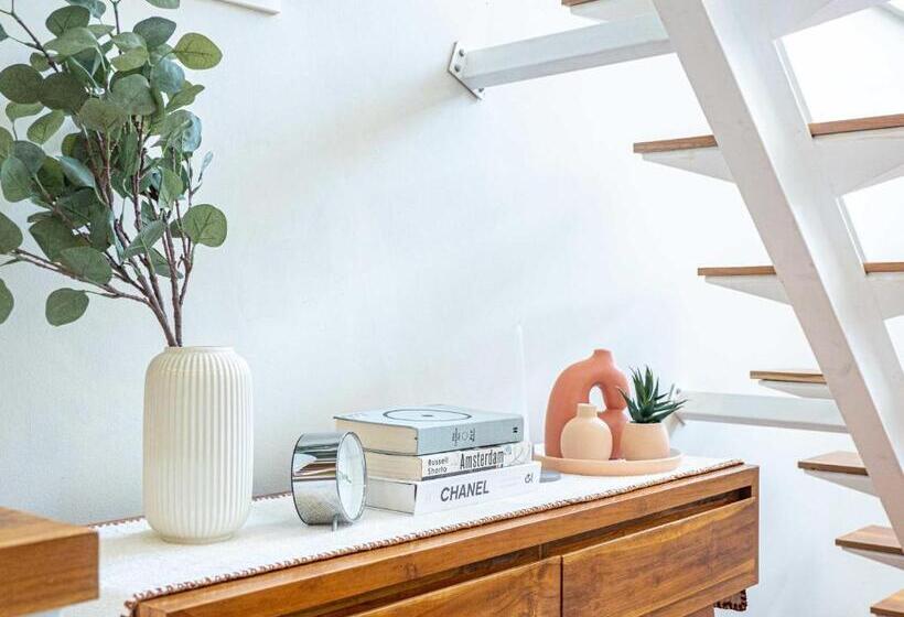 Студио Стандарт с Террасой, Tarate Loft Studio Ubud