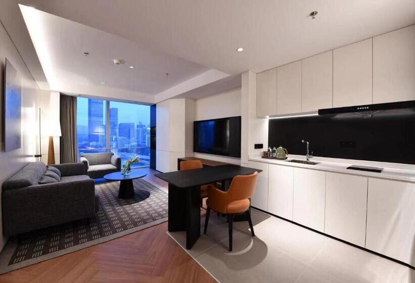 سوییت لوکس, Intercity Hotel Futian Zhongzhou Bay