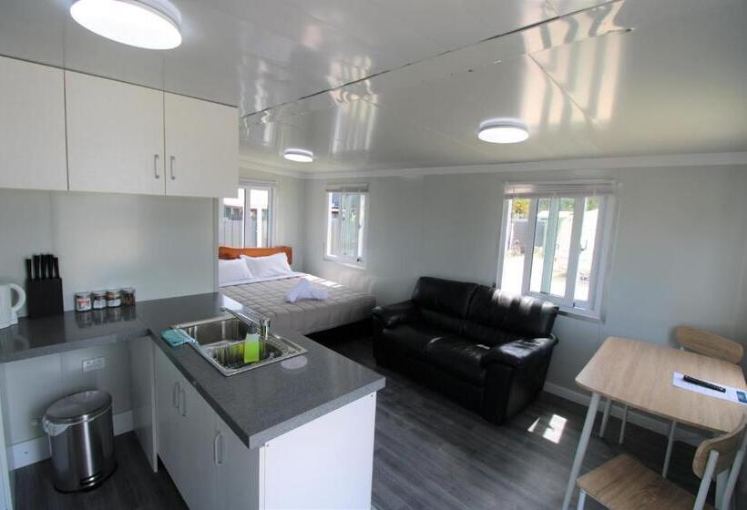 Номер Стандарт, Queen Street Holiday Park