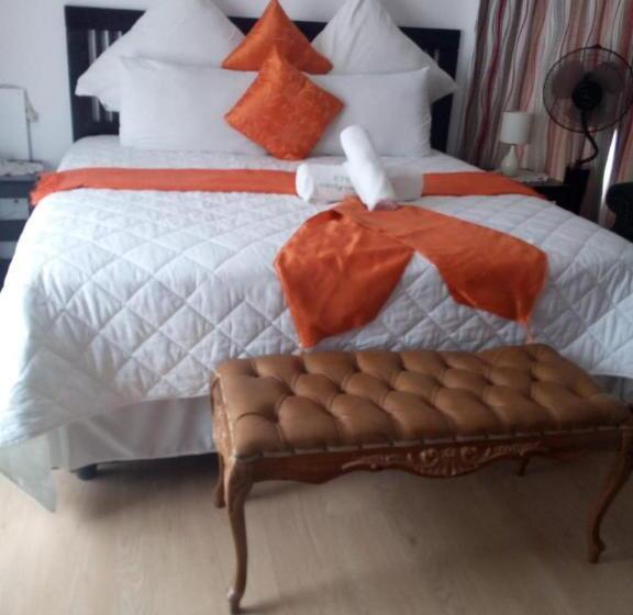 Номер Стандарт, Ezamampondo Guest House