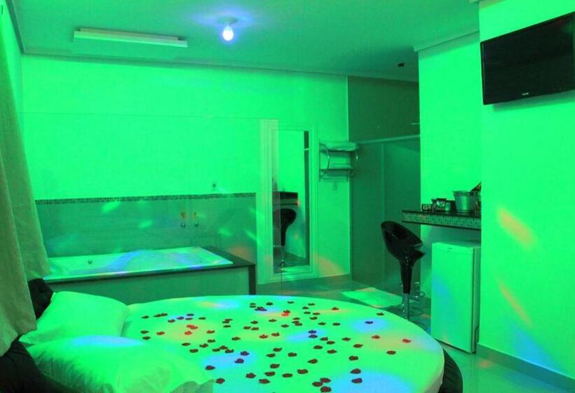 디럭스 스위트, Motel Vitória