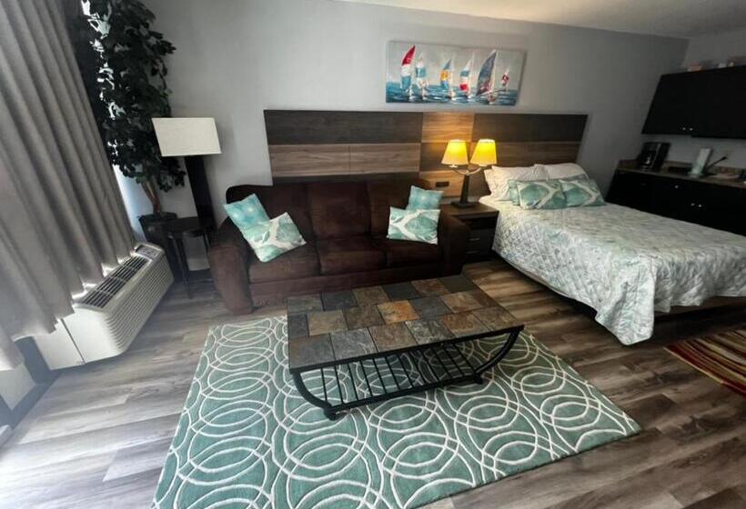 Standard Studio, Upgraded Studio At Landmark Resort ! 17 Pools, Lazy Rivers, Jacuzzis! 814