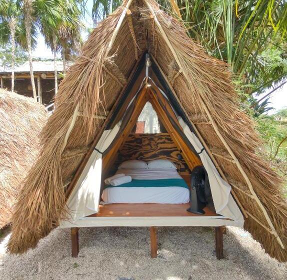 Номер Стандарт Вид на Озеро, Asana Glamping
