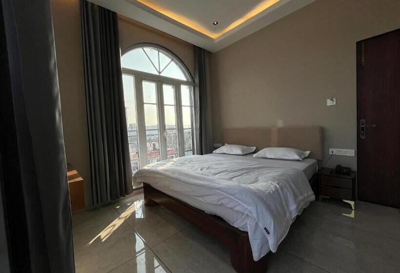 Номер Deluxe с Видом, Hari Leela Fort View Palace