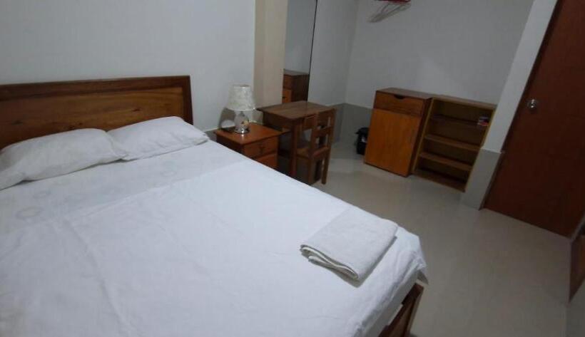 Quarto Estandar Individual, Moore Iquitos