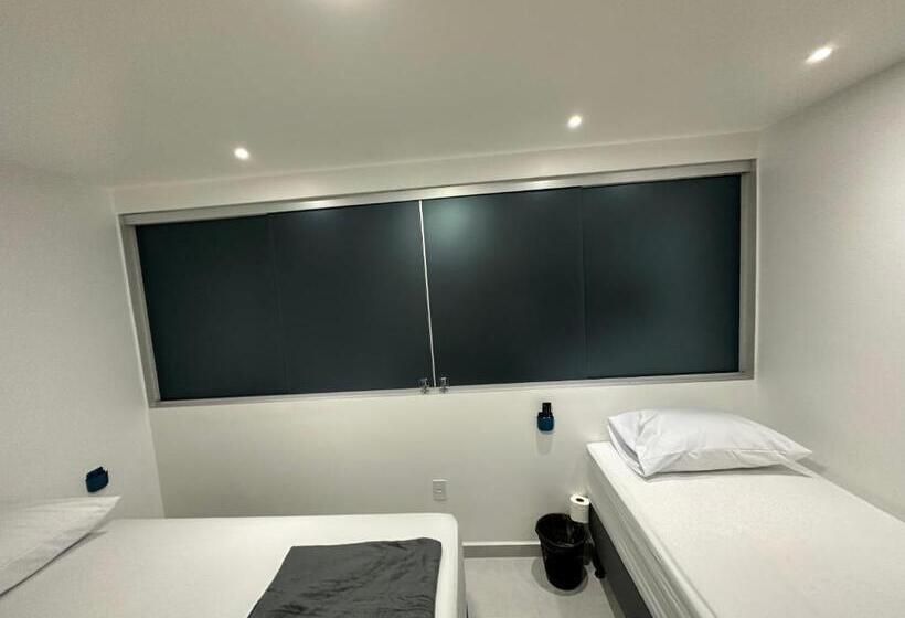 스탠다드 트리픔 룸 공동욕실, Quarto Privativo Com Banheiro Compartilhado Em Pousada Recém Construída,a 500mts Do Pátio Do Forró