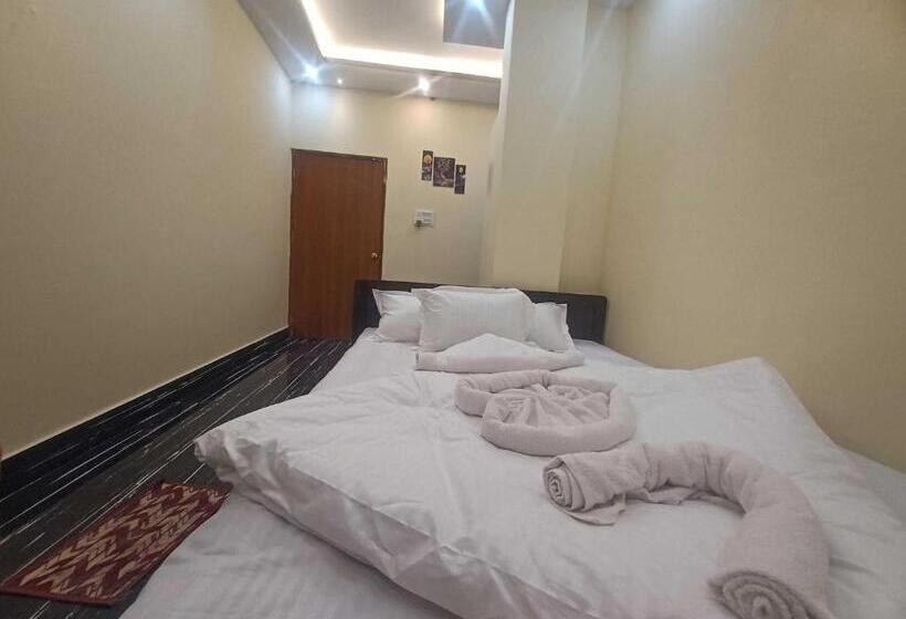 اتاق کلاسیک سه تخته, O Chilli Pepper Hotel And Restaurant
