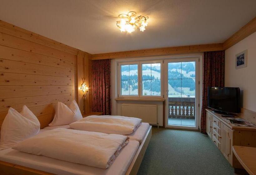 Номер Стандарт с Балконом, Gästehaus Almhof