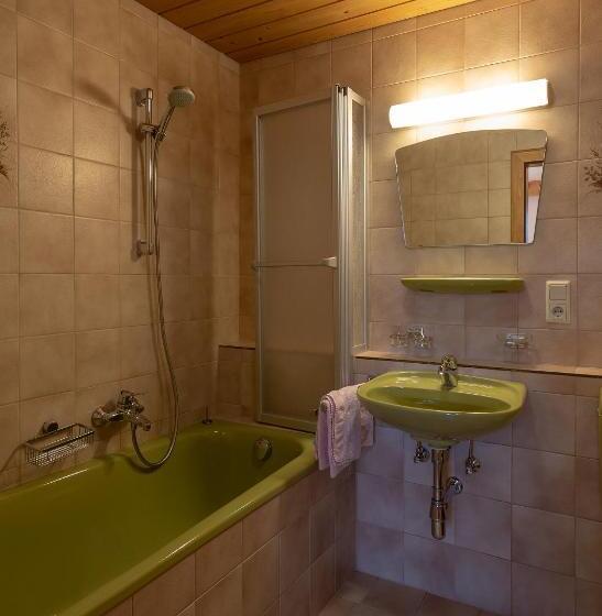 Номер Стандарт с Балконом, Gästehaus Almhof