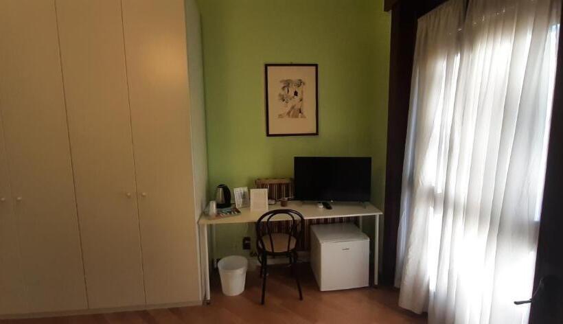 Семейный Номер Вид на Сад, Villa Paradis B&b