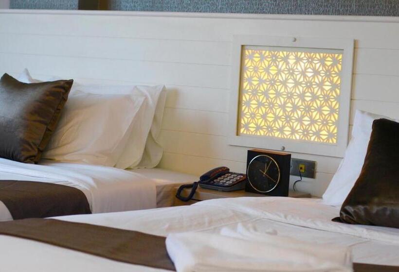سوییت خانوادگی, Coco Beach Hotel Jomtien Pattaya