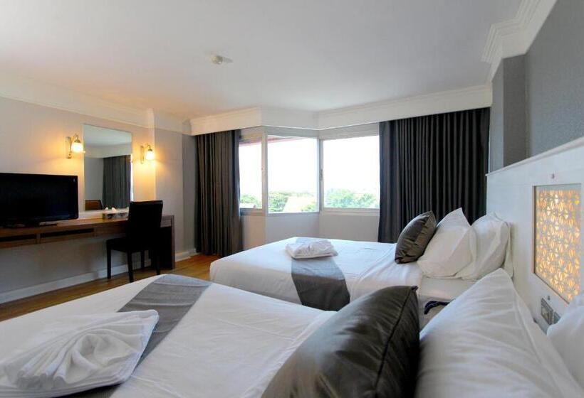 اتاق لوکس, Coco Beach Hotel Jomtien Pattaya