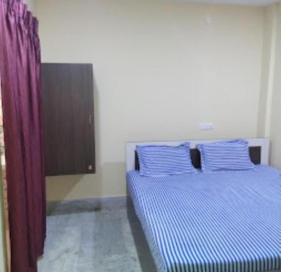 Номер Deluxe, Ashirbad Mandap, Bhubaneswar