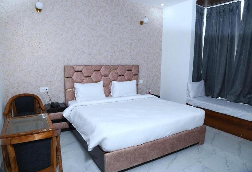 Номер Стандарт Трехместный, Mk Regency