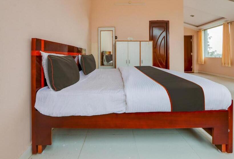 اتاق کلاسیک سه تخته, Oyo Arka Resorts Venue Of Joy