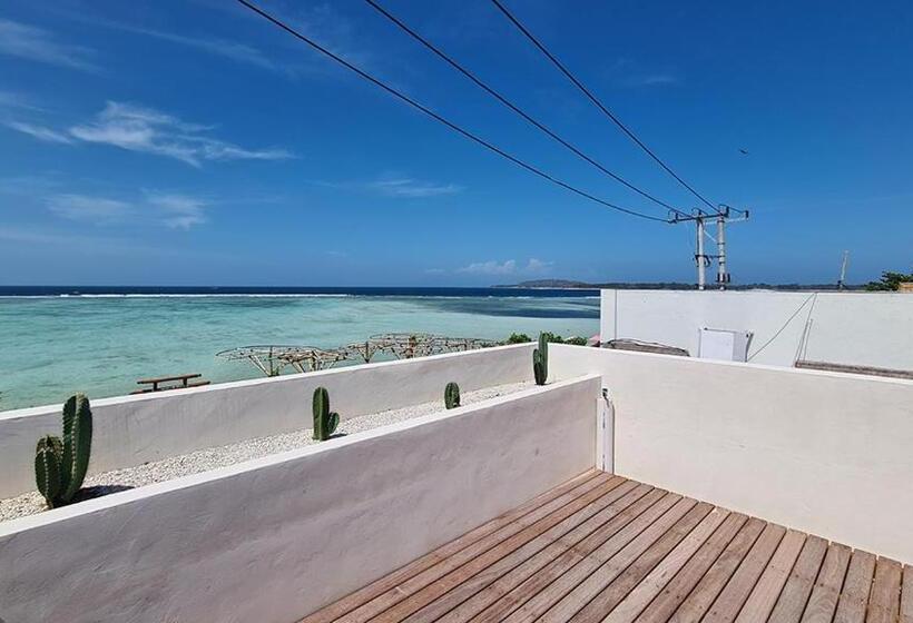 Апартаменты 1 Спальня Вид на Море, Shore Thing Gili Air Beachfront Apartment