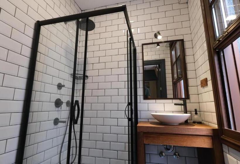 标准间, Hostel Le Banc