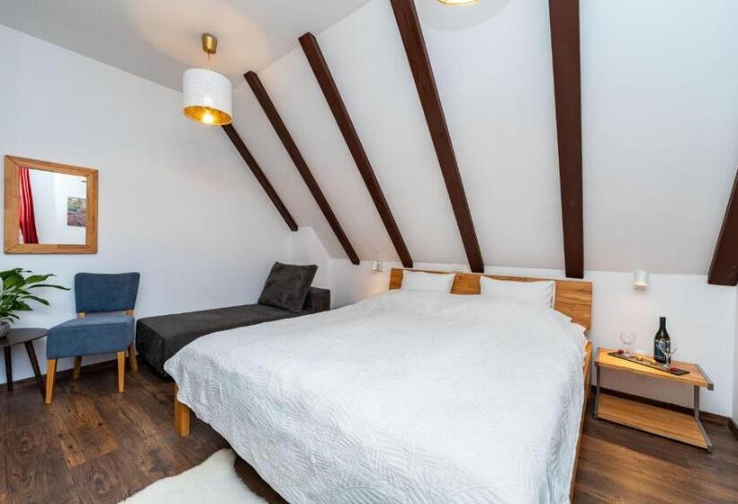 اتاق سوپریور با چشم‌انداز باغ, B&b Villa Sumrak Plitvica Rooms
