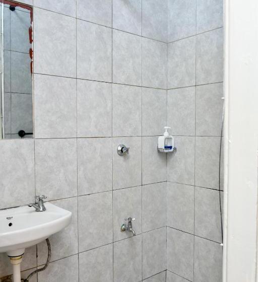 اتاق اکونومی, Jojovial Homes