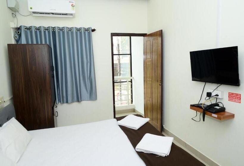 豪华房间, Aradhya Inn Deralakatte