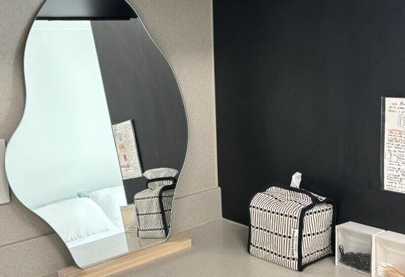 اتاق استاندارد با تخت بزرگ, Feel At Home 동성로스타 비앤비