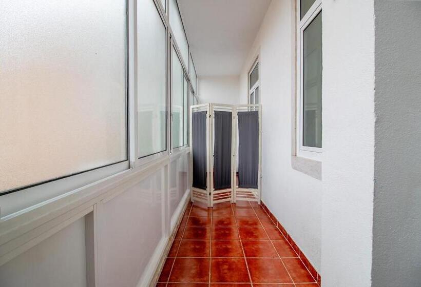 ベーシックトリプルルーム, Arroios   Third Floor