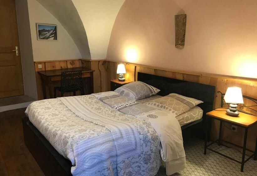 Апартаменты 2 Спальни, Le Rocher Des Ducs, Vue Sur Montagne, Abris Voitures Et Motos