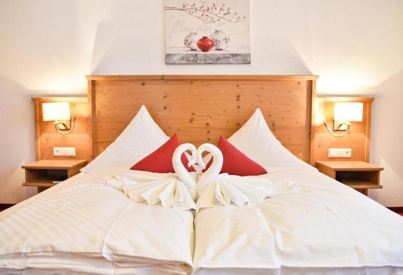 Люкс с Балконом, Burg Hotel Feldberg