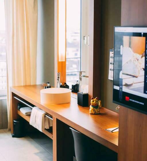 Номер Стандарт, Me And All Hotel Dusseldorf, By Hyatt