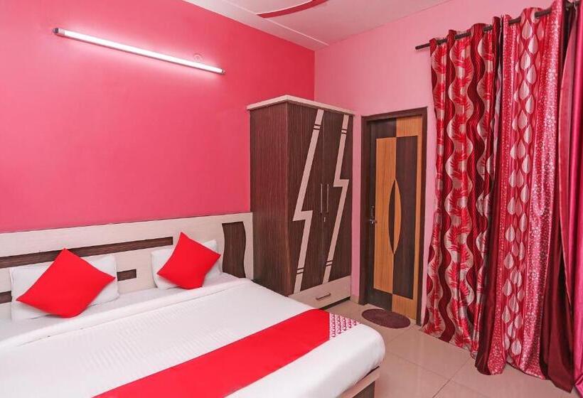 اتاق کلاسیک سه تخته, Flagship Hotel Owish