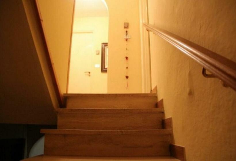 Quarto Estandar Banheiro Compartilhado, B&b Cascina Santa Gavi