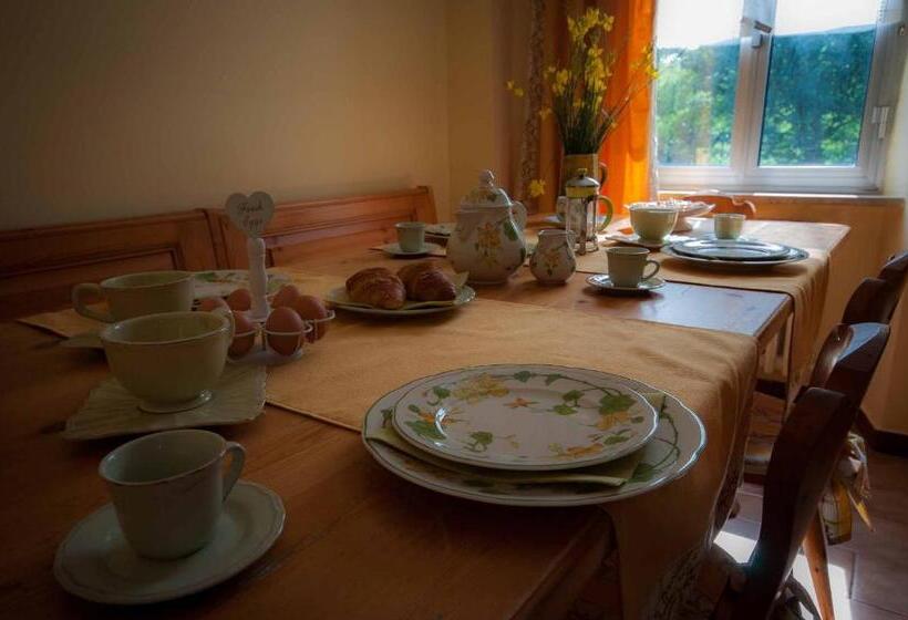 Quarto Estandar Banheiro Compartilhado, B&b Cascina Santa Gavi