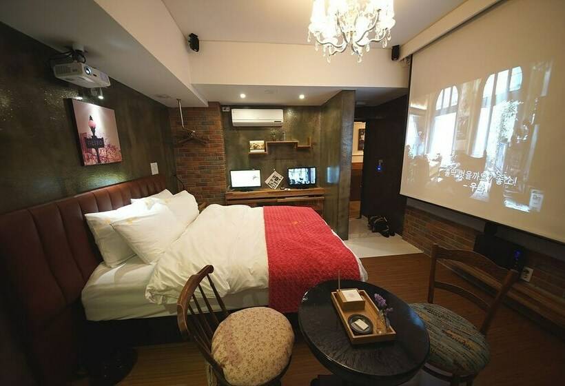 Люкс, February Hotel Apsan