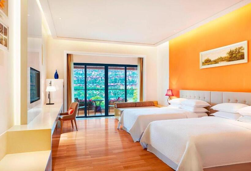 Номер Deluxe Вид на Озеро, Four Points By Sheraton Heyuan Resort