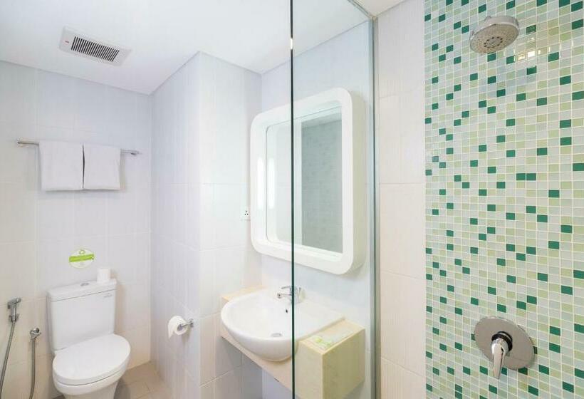 اتاق استاندارد با بالکن, Zest Legian By Swiss Belhotel International