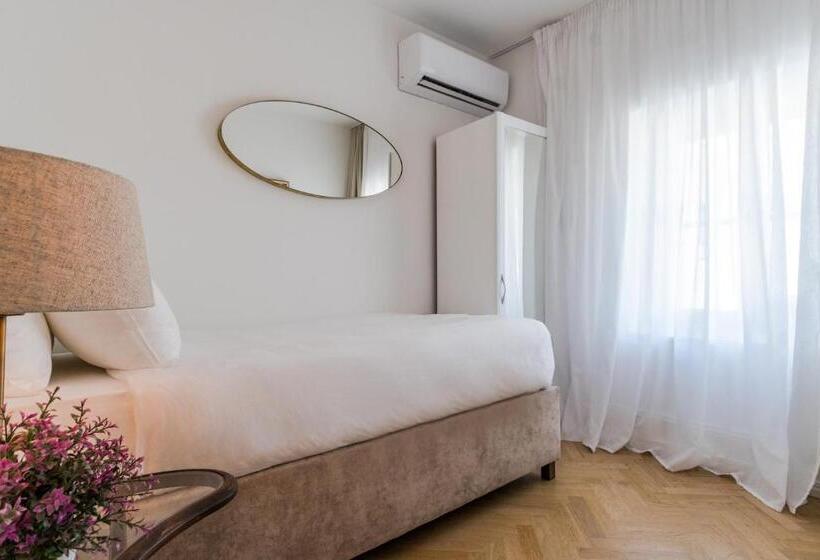 Бунгало Стандарт, Brown Beach House & Spa