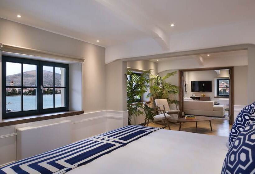 Президентский Люкс, Brown Beach House & Spa