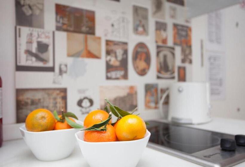 إستديو قياسى مزود بشرفة, Singularstays Plaza Del Mercado