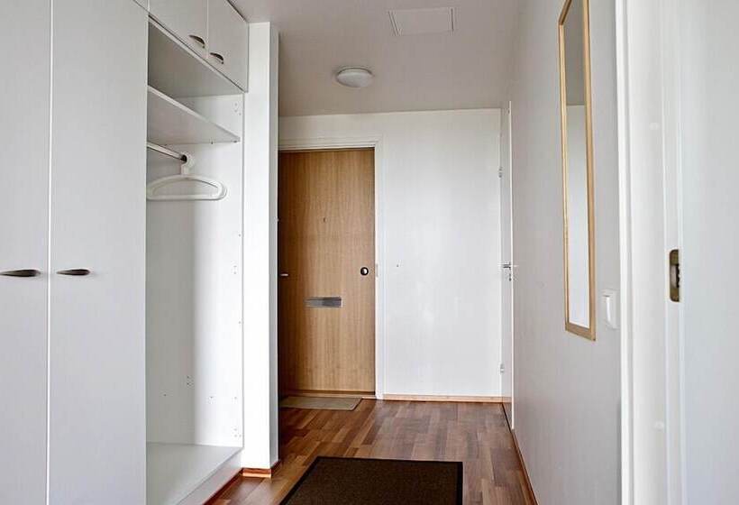 Апартаменты 3 Спальни, Forenom Serviced Apartments Vantaa Airport