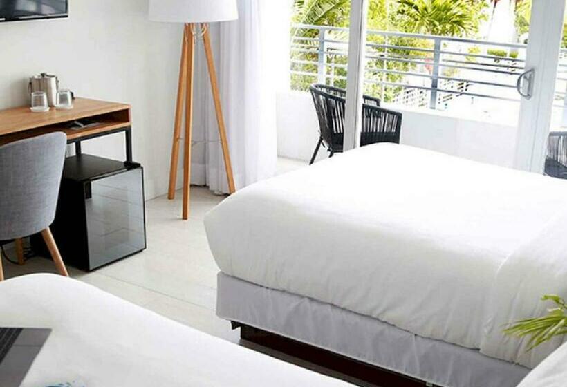 Номер Клуб, The Meridian Hotel Miami Beach