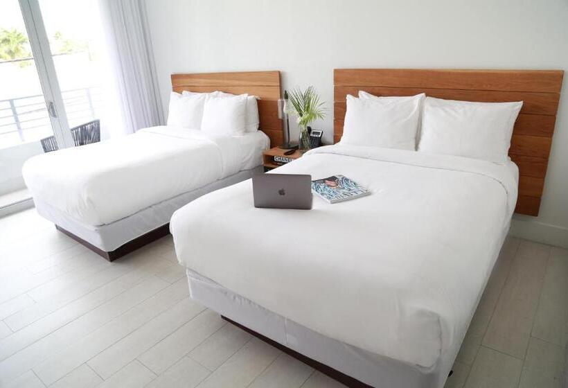 Номер Стандарт 2 Двуспальные Кровати, The Meridian Hotel Miami Beach