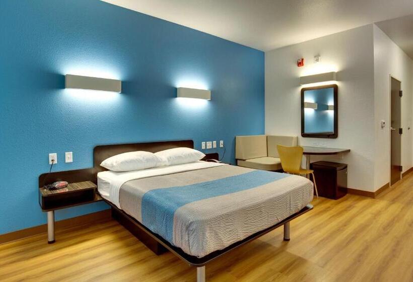 جناح ديلوكس, Motel 6 Poplar Bluff, Mo
