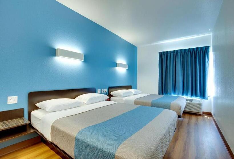 Номер Стандарт Адаптированный для Инвалидов, Motel 6 Poplar Bluff, Mo