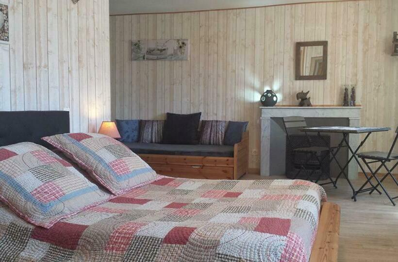 Номер Стандарт, La Pierre Trouée Chambre D Hôtes