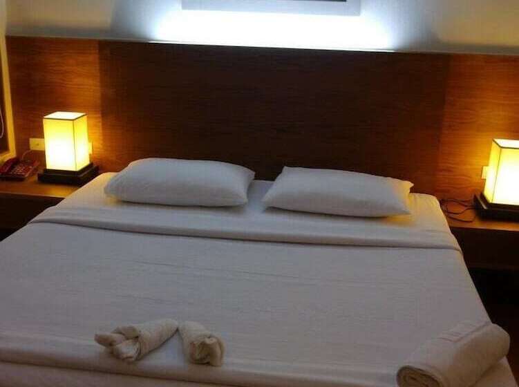 اتاق لوکس, Baan Saikao Plaza Hotel & Service Apartment