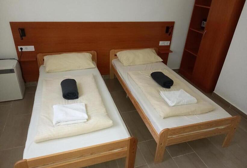 Апартаменты 1 Спальня, öreg Tó Youth Hostel