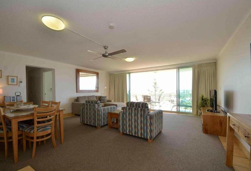 Апартаменты Deluxe 2 Спальни, Chateau Royale Beach Resort Maroochydore