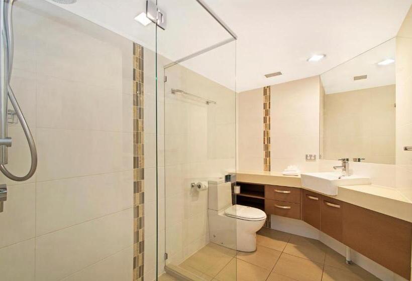 Апартаменты Deluxe 3 Спальни, Chateau Royale Beach Resort Maroochydore