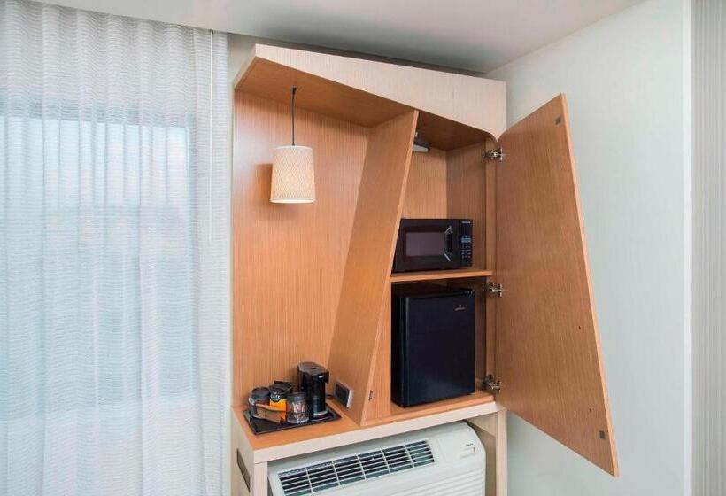 스탠다드 룸 킹사이즈 침대, Courtyard By Marriott Redwood City